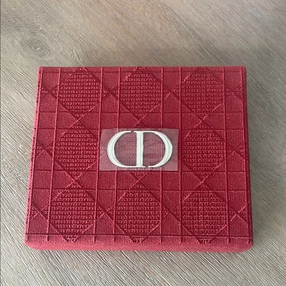 Dior red jewelry/lipstick case - Picture 2 of 4
